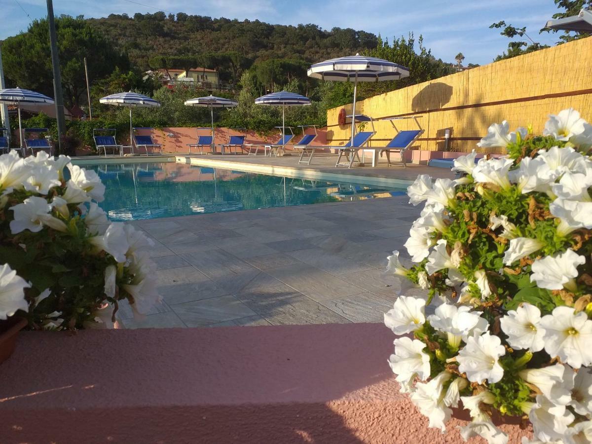 Elbaloves Appartaments Villa Capoliveri  Εξωτερικό φωτογραφία